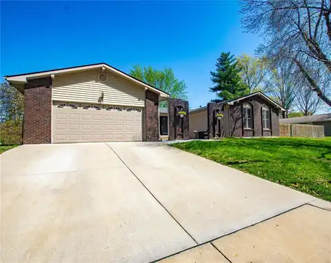 705 W Airwood Drive, East Alton, IL 62024