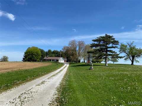 25127 N 16th Avenue, Nokomis, IL 62075