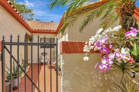 128 Centennial Ct, Deerfield Beach, FL 33442