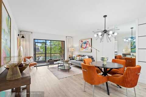 10442 Sunrise Lakes Blvd, Sunrise, FL 33322