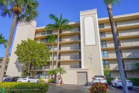 7 Royal Palm Way, Boca Raton, FL 33432