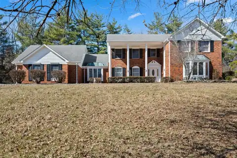 2233 Kehrsglen Court, Chesterfield, MO 63005