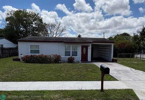 6510 SW 15th St, North Lauderdale, FL 33068