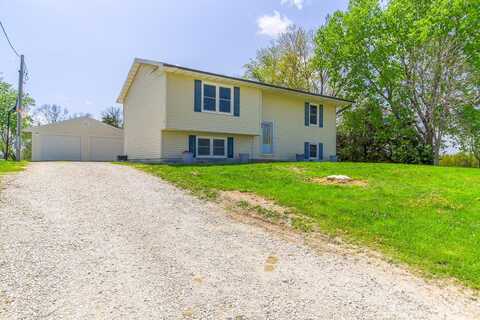 4230 County Road 1330, Cairo, MO 65239