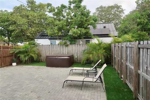 100 NW 45th St, Miami, FL 33127