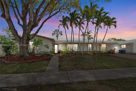 9600 SW 77th St, Miami, FL 33173
