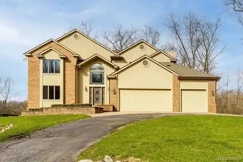 545 JUDI ANN Lane, Holly, MI 48442