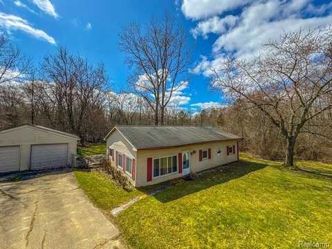5653 HICKOCK Street, West Bloomfield, MI 48324