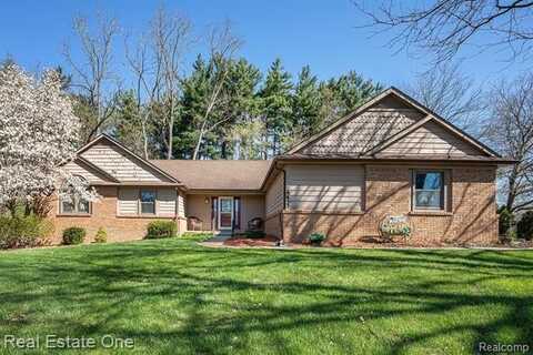 4453 RACEWOOD Drive, Commerce Township, MI 48382