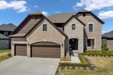 49905 MAJESTIC Drive N, Macomb, MI 48044