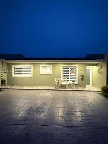 10112 SW 21st Ter, Miami, FL 33165