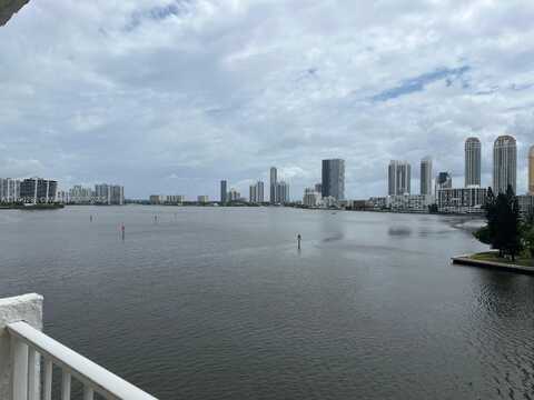 4000 NE 170th St, North Miami Beach, FL 33160