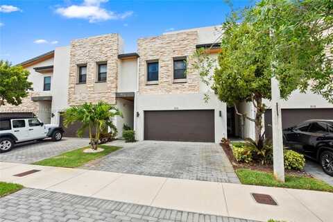 8110 NW 104th Ct, Doral, FL 33178
