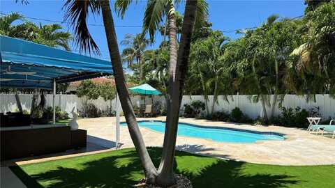 1611 71st St, Miami Beach, FL 33141