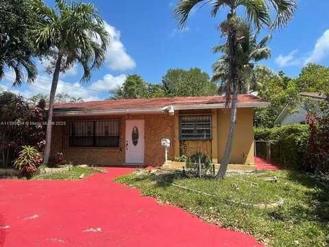 218 SW 5th St, Hallandale Beach, FL 33009