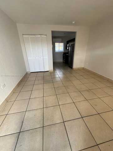 1015 Palm Ave, Hialeah, FL 33010