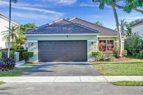 9248 Magnolia Ct, Davie, FL 33328