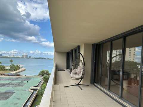 11113 Biscayne Blvd, Miami, FL 33181