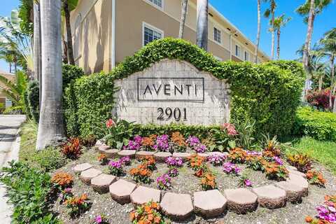 2861 NE 185th St, Aventura, FL 33180
