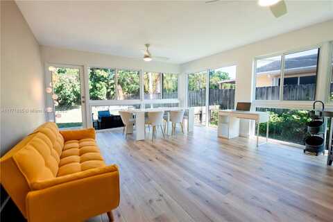2455 Monroe St, Hollywood, FL 33020