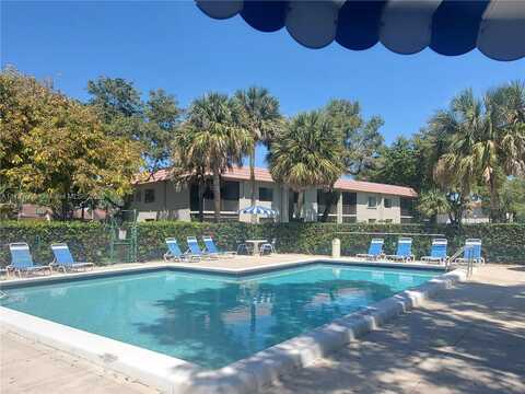 16210 Laurel Dr, Weston, FL 33326