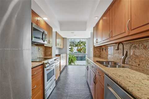3769 NE 209th Ter, Aventura, FL 33180