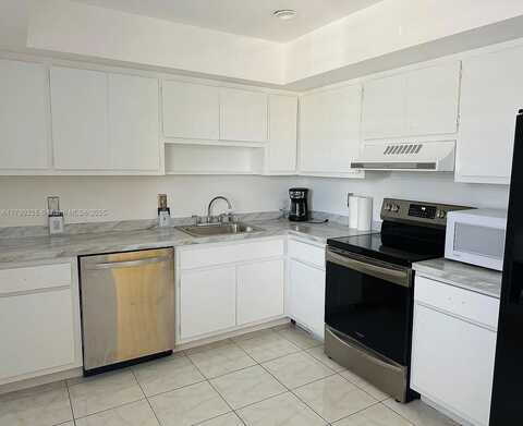 4500 Gefion Ct, Lake Worth, FL 33467