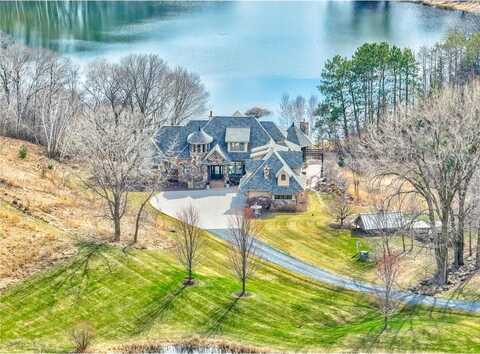 795 140th Avenue, New Richmond, WI 54017