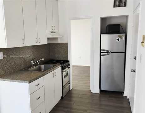 1555 Pennsylvania Ave, Miami Beach, FL 33139