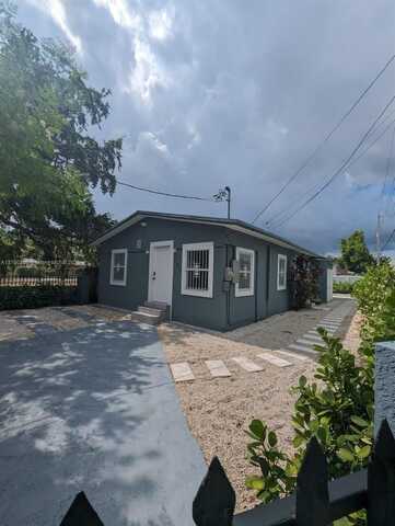 790 NW 60th, Miami, FL 33127
