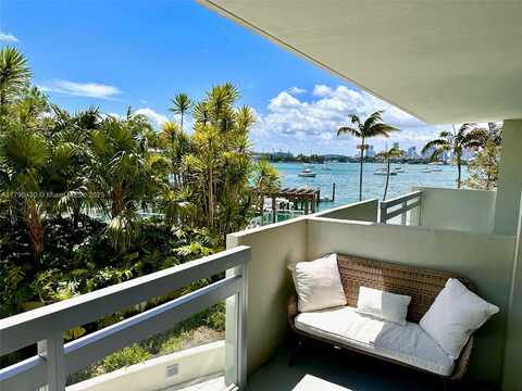 1500 Bay Rd, Miami Beach, FL 33139