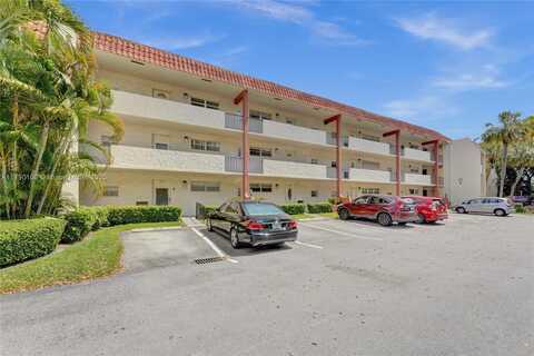 830 S Hollybrook Dr, Pembroke Pines, FL 33025