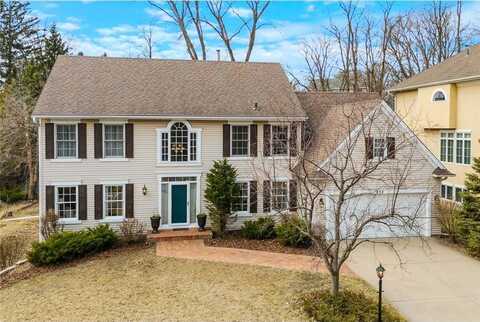 852 Brenner Avenue, Roseville, MN 55113