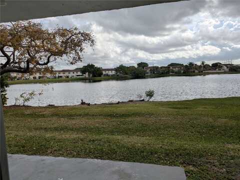 9369 Fontainebleau Blvd, Miami, FL 33172