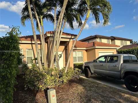 8201 SW 163rd Pl, Miami, FL 33193