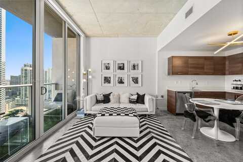 151 SE 1st St, Miami, FL 33131