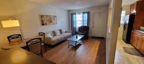 415 NE 2nd St, Hallandale Beach, FL 33009