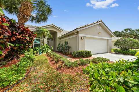 7825 Aberdeen Lakes Drive, Boynton Beach, FL 33472