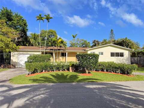 5965 SW 64th Pl, South Miami, FL 33143