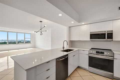 5600 Collins Ave, Miami Beach, FL 33140
