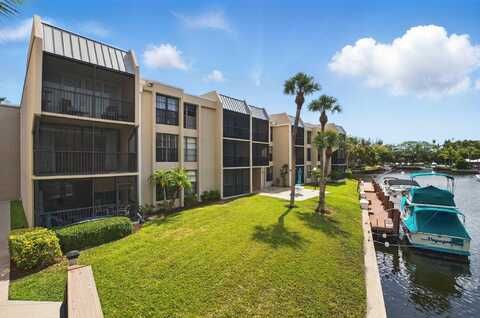 2 Royal Palm Way, Boca Raton, FL 33432