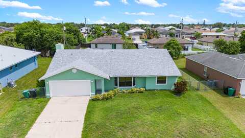 950 SW Jaslo Avenue, Port Saint Lucie, FL 34953