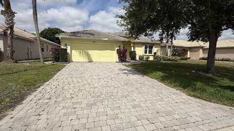 595 NW Waverly Circle, Port Saint Lucie, FL 34983