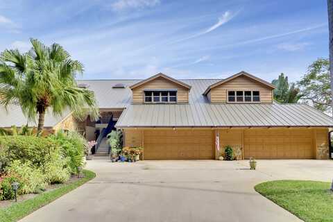 102 SE Crestwood Circle, Stuart, FL 34997