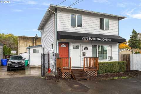5717 SE FOSTER RD, Portland, OR 97206