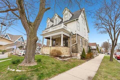1900 N Cambridge Ave, Milwaukee, WI 53202