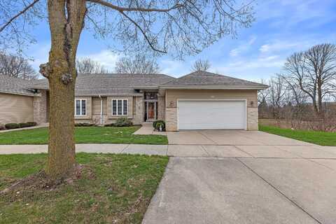 1925 W Virginia Pl, Oak Creek, WI 53154