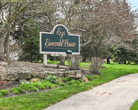 18620 Emerald Cir, Brookfield, WI 53045