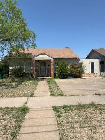 66 E Ave G, San Angelo, TX 76903