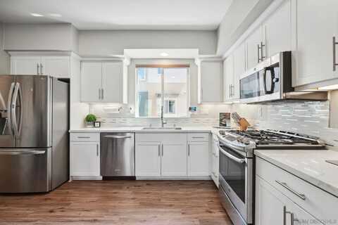 219 Antoni Gln, Escondido, CA 92025